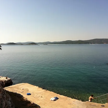 Biograd Daire Sveti Petar (Zadar)